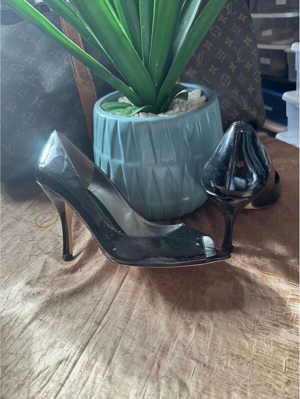 Nine West Patent Leather Open Toe (Black) Sz-8